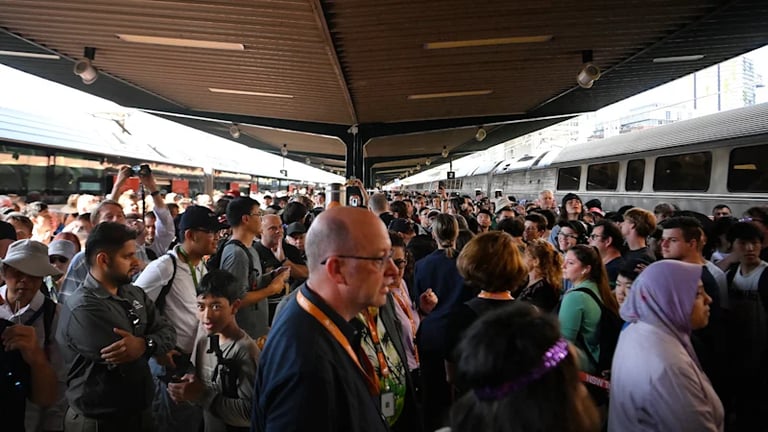 Farewell to the Iconic V-Set: Blue Mountains' Beloved Train Makes Final Journey