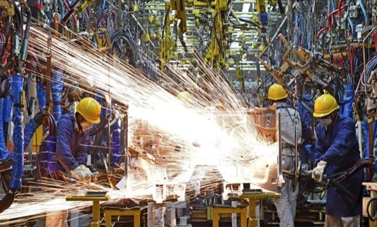 Egypt's Industrial Boom: National Strategy Targets Major GDP Growth by 2030