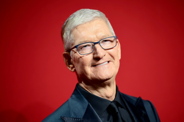 Apple Weighs Supply-Chain Moves Amid Rising Memory Costs and AI-Driven Demand