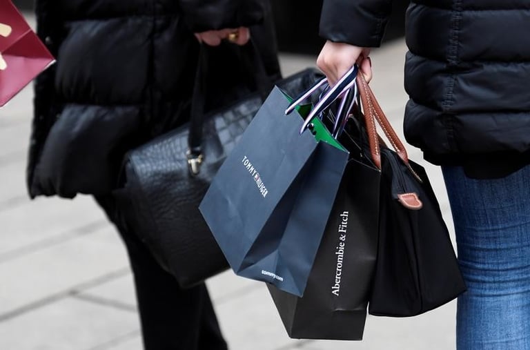 AI-Driven Shopping Revolutionizes Apparel Industry, Boosting Brand Margins and Consumer Connections
