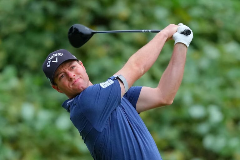 Baycurrent Classic: Typhoon Winds Challenge Golfers at Japan's Premier PGA Event