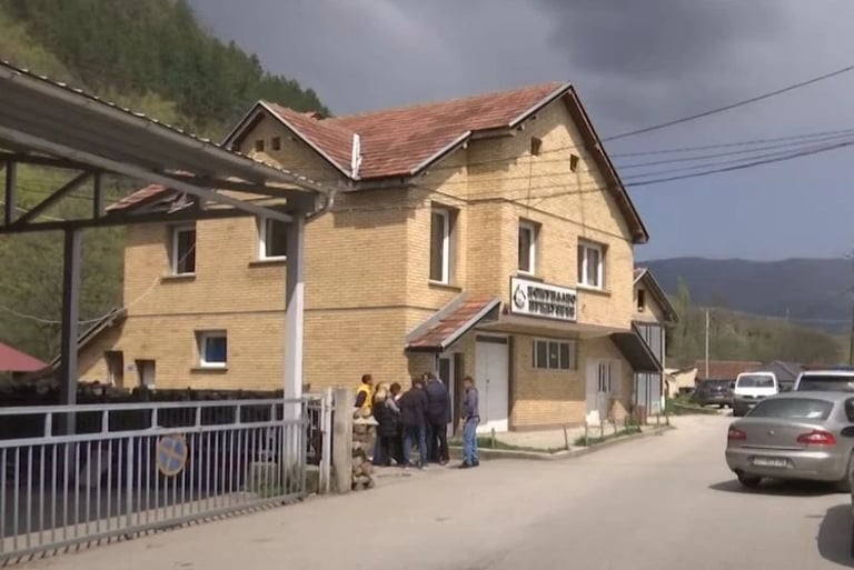 Kosovo Shuts Down Illegal Serbian Institutions, Sparks International Backlash and Tensions