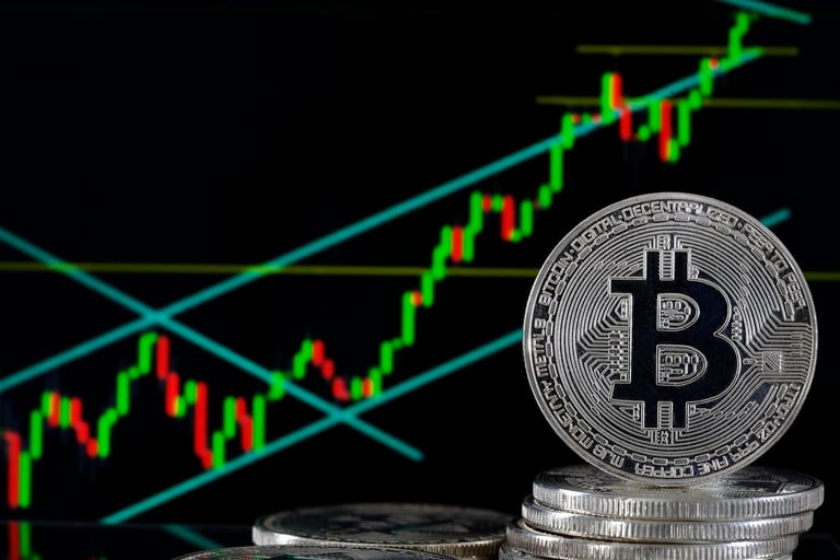 Bitcoin Soars to $1tn Valuation; Ethereum Outshines with 33.7% Surge