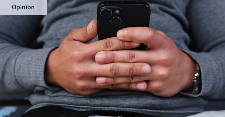 Australia's Telecom Crisis: Calls for Regulation Amid Telstra Outages and Market Monopoly Concerns