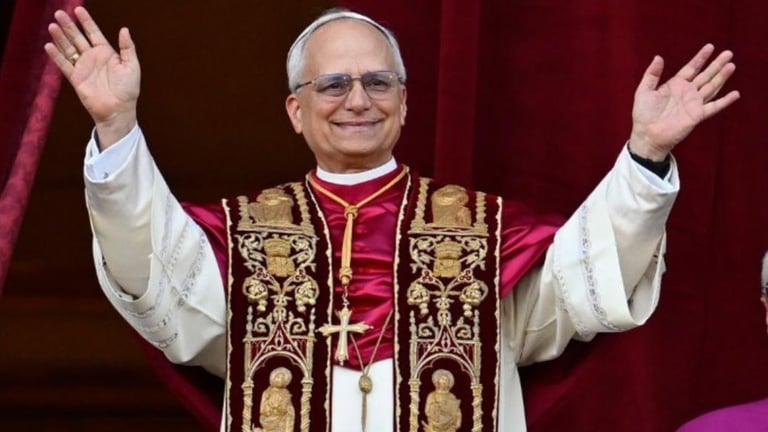 Pope Leo XIV Calls on Catholic Influencers to Uphold Human Dignity Amid AI Rise