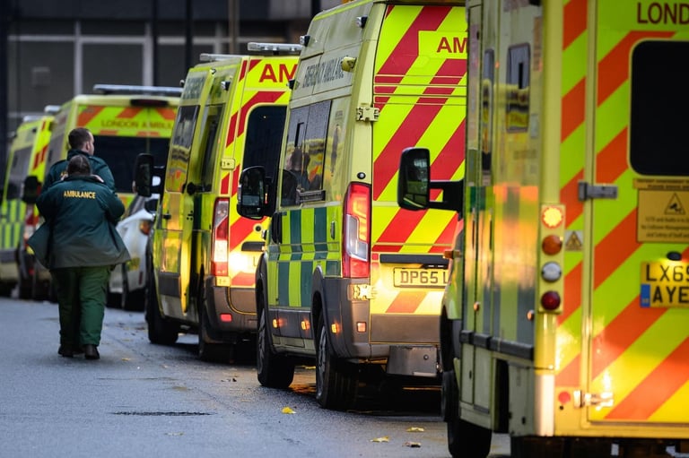 England's Healthcare Crisis: 270 Weekly Deaths Linked to Emergency Care Delays