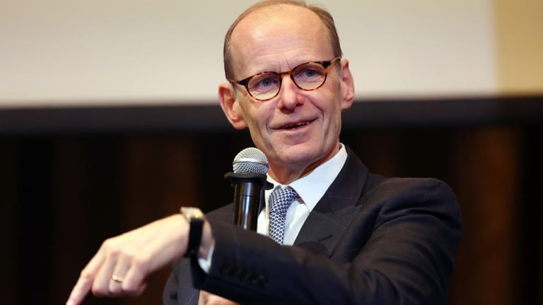 ANZ Faces Shareholder Revolt: First Strike Over Executive Pay and Mismanagement Allegations
