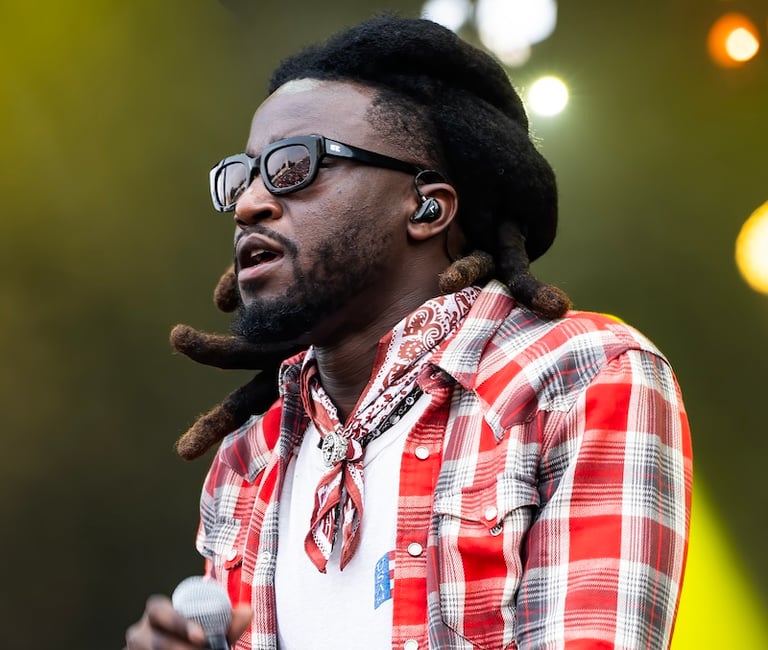 Shaboozey’s "A Bar Song (Tipsy)" Ties Record for Longest No. 1 Run on Billboard's Hot Country Songs