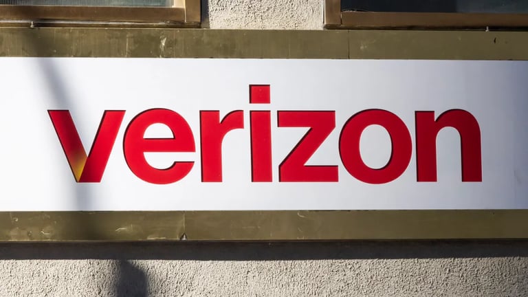 Verizon to Cut 13,000 Jobs in AI-Driven Restructuring Amid Industry Shifts and Subscriber Challenges
