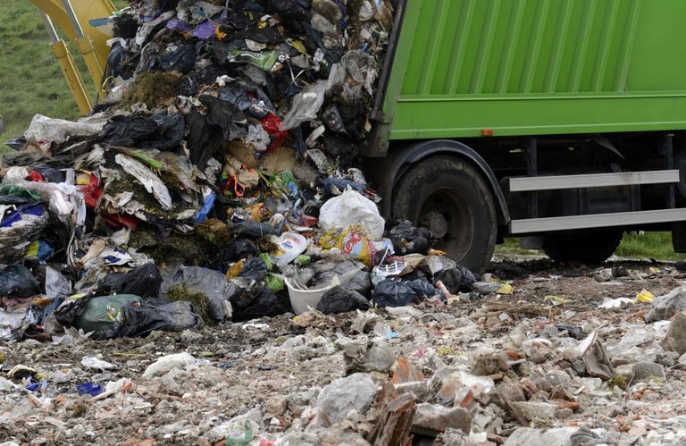 Massive Illegal Waste Trafficking Ring Uncovered Between France and Spain, 19 Arrested
