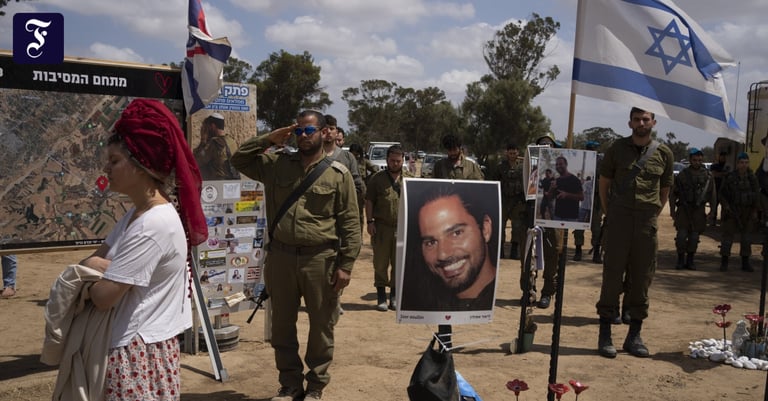 Israeli Army Admits 'Complete Failure' in Preventing Hamas Attacks; Chief of Staff to Resign