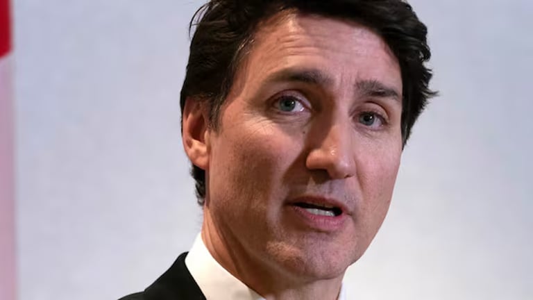 Trudeau Vows Retaliatory Tariffs as Trump Threatens Canada's Trade Relations