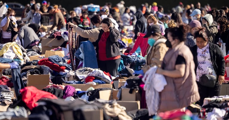 LA Wildfires: Community Rallies to Aid Victims Amidst Devastation, 24 Dead, 40,000 Acres Burned