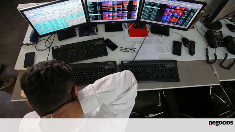 Australian Sharemarket Hits Record High Again; Mining, Tech Stocks Lead Gains, Financials Lag