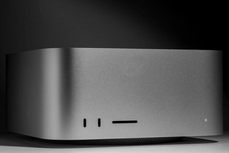 Apple Delays Next-Gen MacBook Pro Launch Amid Global Memory Shortages, Targets Late 2026 Release