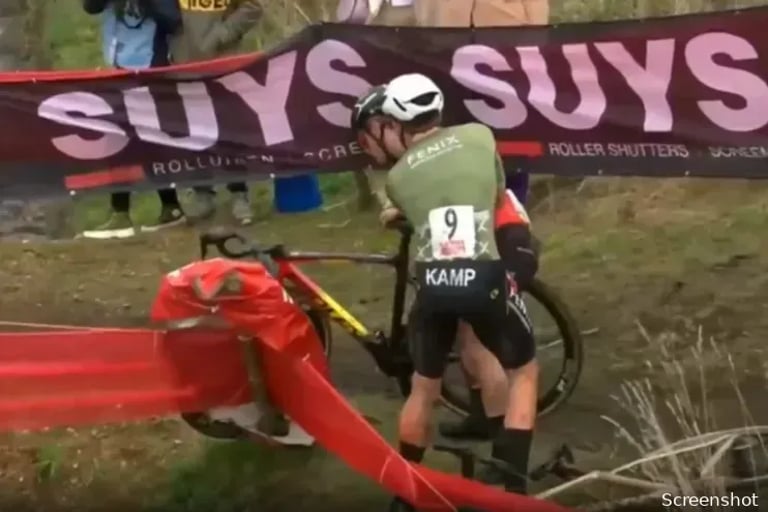 Belgian Cyclocross Champion Eli Iserbyt Suspended After Collision; Faces Major Setback in Superprestige Series