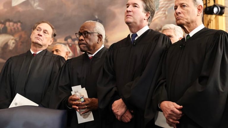 Conservative Pipeline Shapes U.S. Judiciary Through Supreme Court Clerkships
