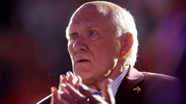 Terry Bradshaw Slams Steelers for Trading Kenny Pickett, Urges Browns to Build Around Him