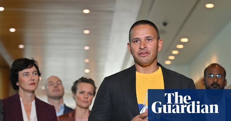 Usman Khawaja Slams Government for Delay in Banning Gambling Ads in Sports