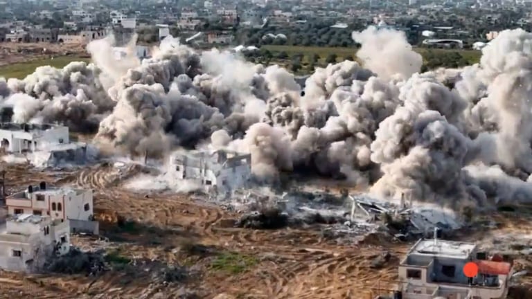 Amnesty International: Israeli Military's Gaza Demolitions May Constitute War Crimes