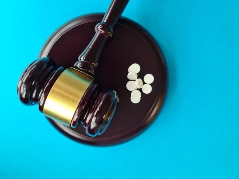 Illinois Secures $1.4 Billion from Opioid Settlements Amid Nationwide $50 Billion Compensation Efforts