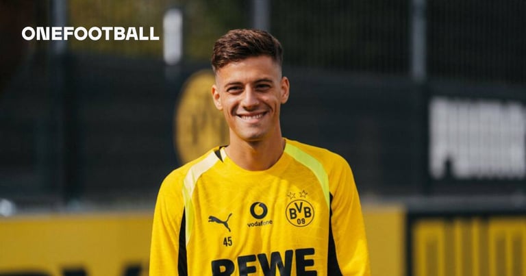 PAOK Fans Protest as Star Giannis Konstantelias Joins Borussia Dortmund in Record €32 Million Deal
