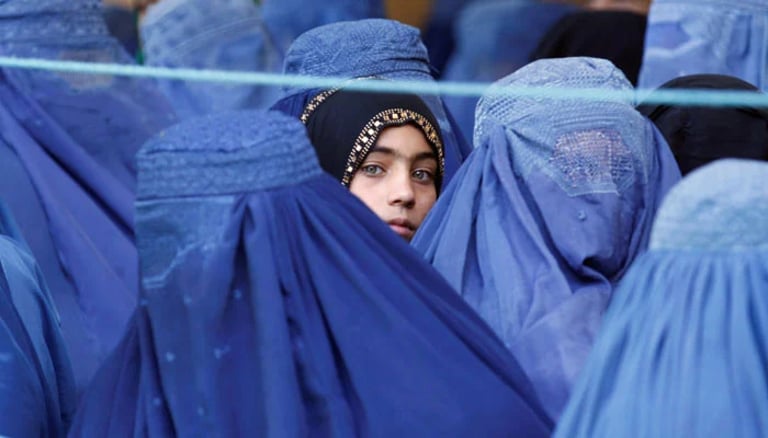 Austria to Sign Controversial Deportation Deal with Uzbekistan for Afghan Migrant Returns