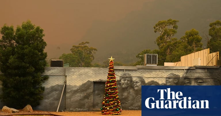 Authorities Warn Holiday Travelers of Escalating Fire Risks Amid Extreme Weather Conditions