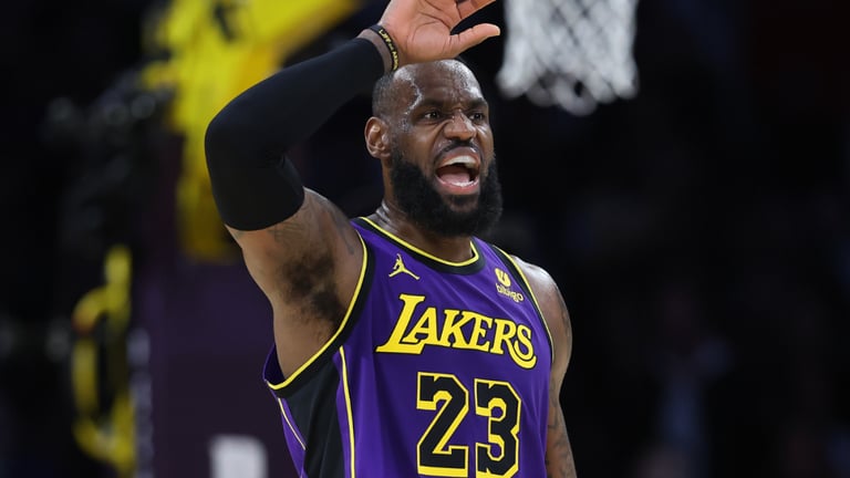 LeBron Headlines Star-Filled NBA Free Agency Buzz