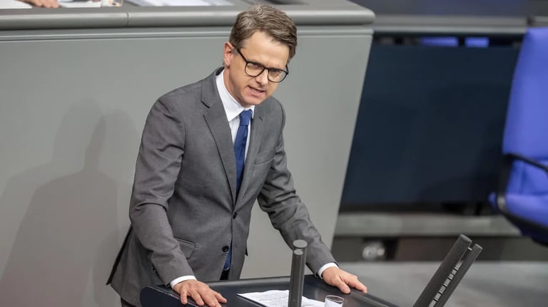 CDU Proposes Automatic Approval for Public Service Applications to Cut Bureaucratic Delays