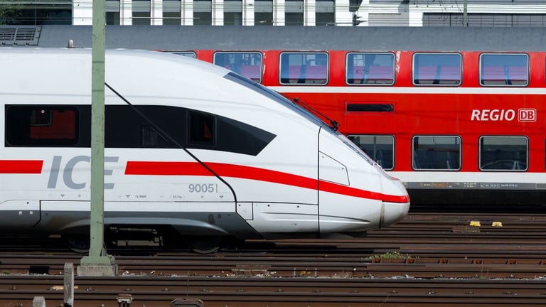 Deutsche Bahn Faces Sixth Strike: GDL Demands 35-Hour Workweek