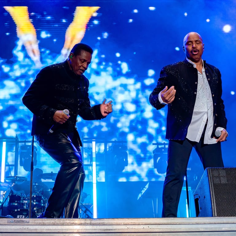 Jacksons Announce 2026 UK Tour with Heatwave: A Nostalgic Journey Reignited by Michael Jackson Biopic