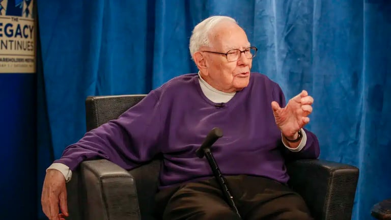 Warren Buffett Shifts Philanthropy Focus Amid Epstein Ties, Excluding Gates Foundation from Donations