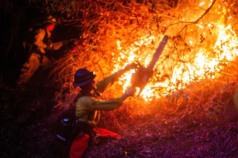 Los Angeles Wildfires Threaten U.S. GDP Growth, Could Become Costliest in History