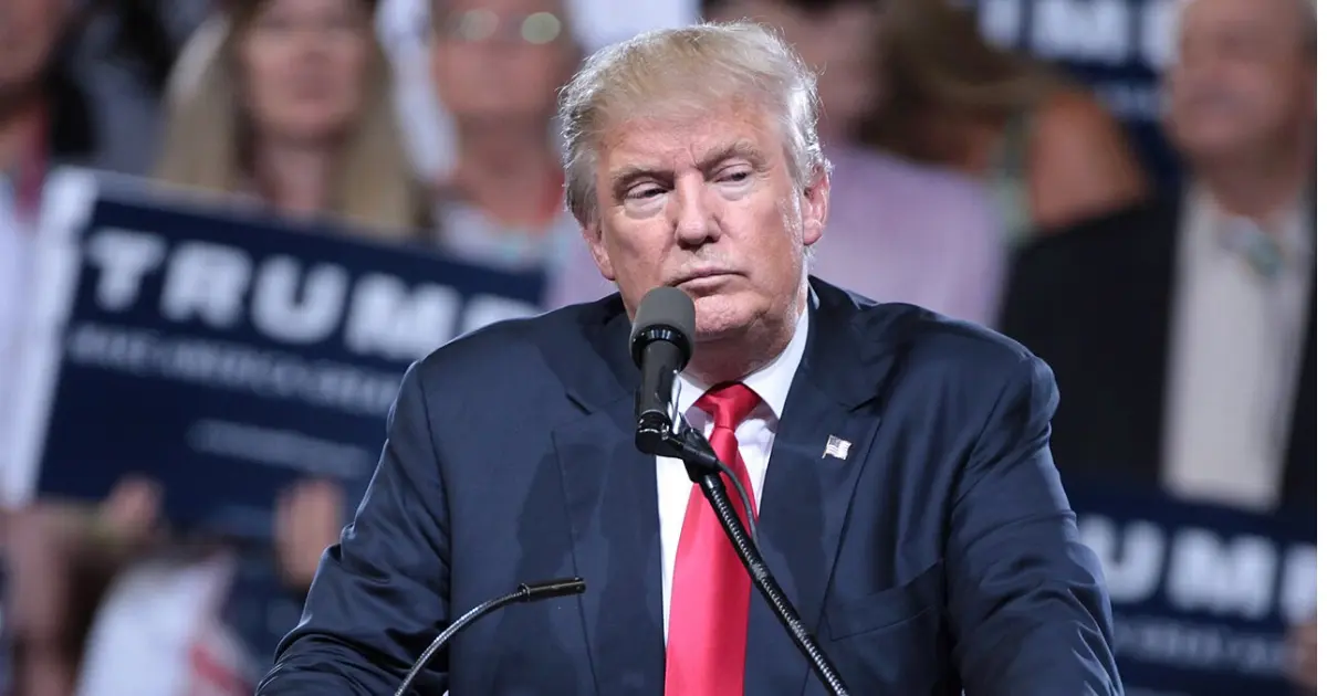 Controversial Schedule Policy Sparks Debate Over Federal Workforce Independence and Presidential Authority