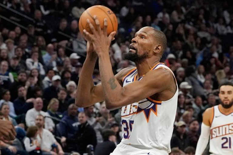 Doubts Arise Over Spurs' Ability to Secure Kevin Durant Trade from Suns