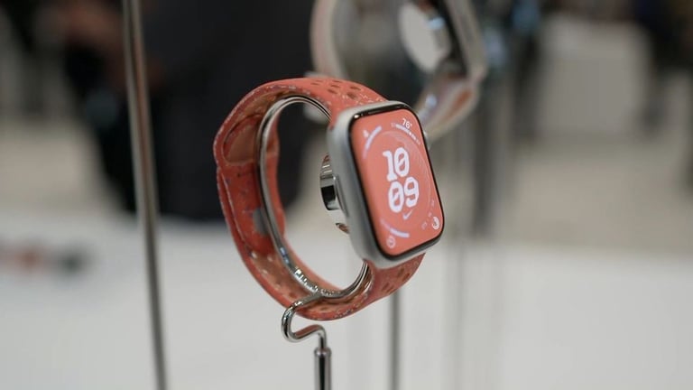 Dangerous 'Forever Chemicals' Found in Smartwatch Wristbands: Notre Dame Study Warns Consumers