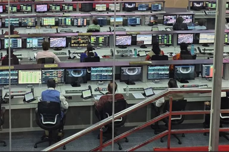 India's Data Centre Boom: 8.33 GW Pipeline Driven by AI and Cloud Growth