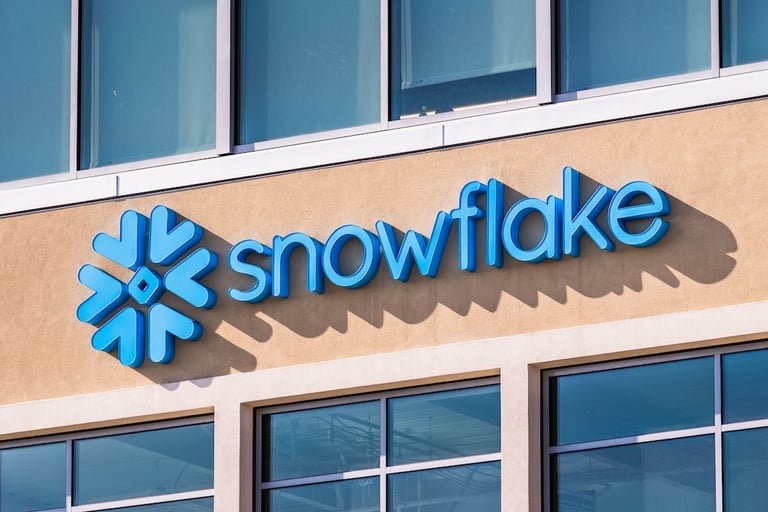 Snowflake Shares Surge 19% on AI Partnership and Revenue Forecast Boost