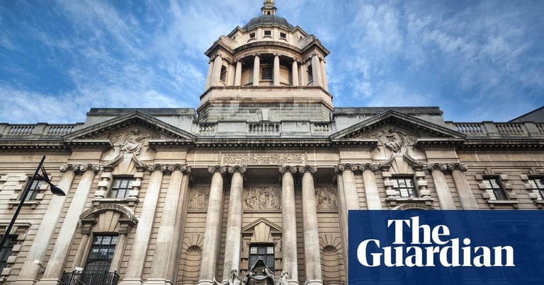 Explosions and Fire Prompt Evacuation of London's Old Bailey Courthouse