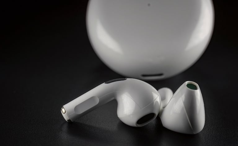 Apple to Introduce Live Conversation Translation for AirPods with iOS 19 in 2025