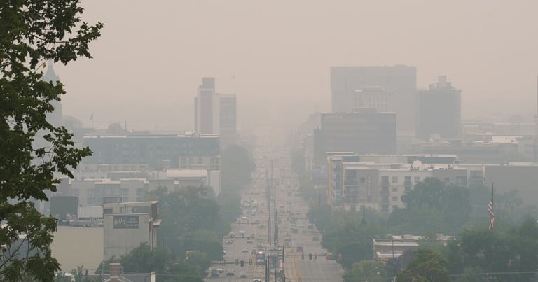 Report: 131 Million Americans Breathe Unhealthy Air, Climate Crisis Intensifies Pollution