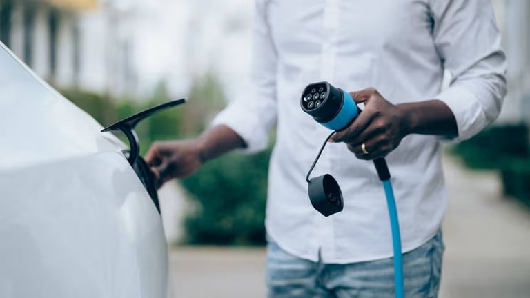 UK Considers Easing 2030 EV Target to Balance Jobs and Green Goals