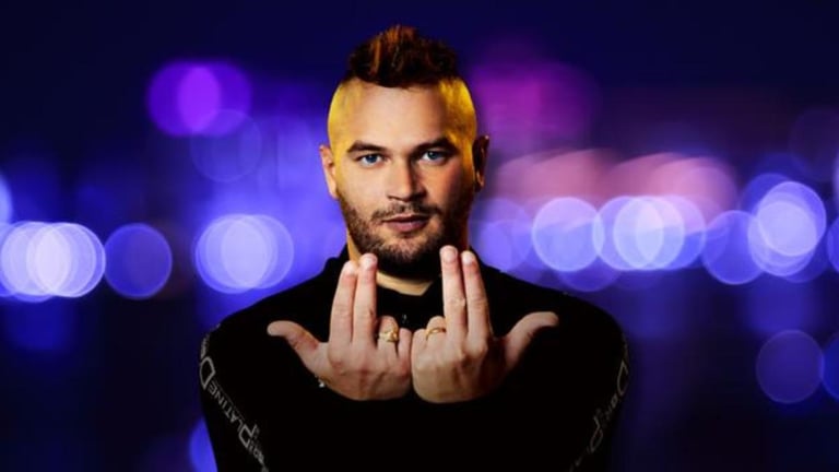 Jul's 2026 Tour: Innovative Bundled Ticket Sales and Spectacular Stadium Shows Announced