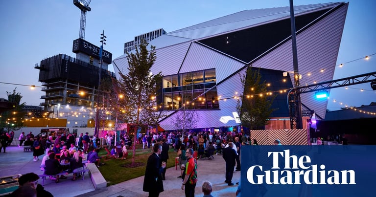 ENO to Debut 'Einstein on the Beach' in Manchester by 2027, Boosting Local Arts Scene