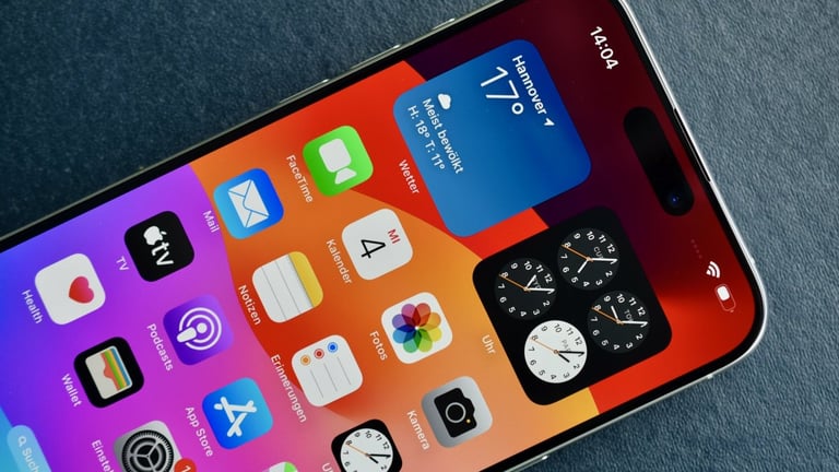 Apple's iOS 18 Reimagines Home Screen: Customization Takes Center Stage