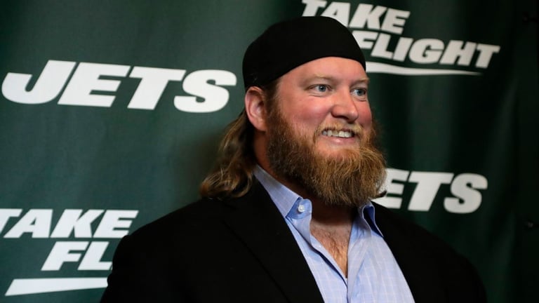 Jets Weigh Trade Moves as Legacy of Nick Mangold's Leadership Shines On
