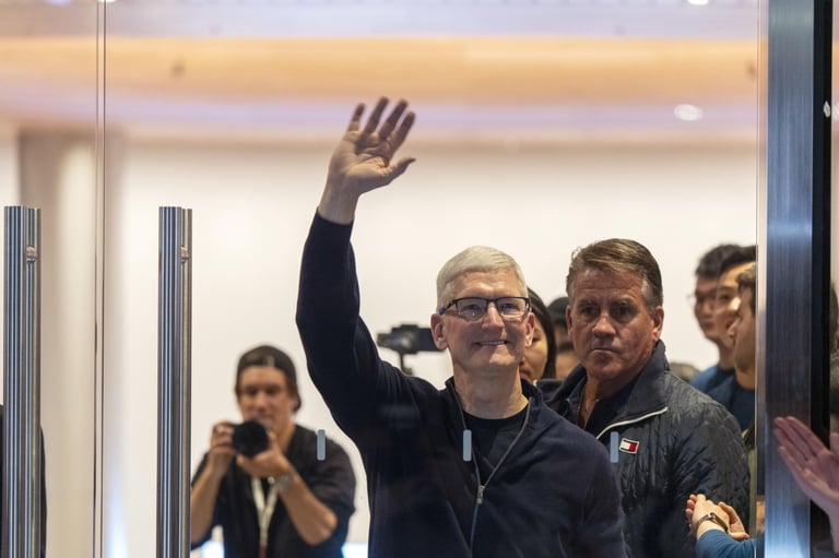 Regulators Target Big Tech: Apple and Google Under Fire for Market Monopoly