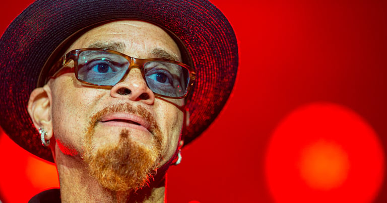 Sinbad's Triumphant Comeback: Viral Clip Marks First Appearance Post-Stroke at Morehouse Event