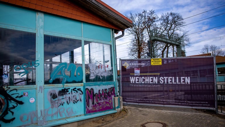 Scrutiny Intensifies: Germany's SVIK Fund Fails to Deliver on Infrastructure Promises